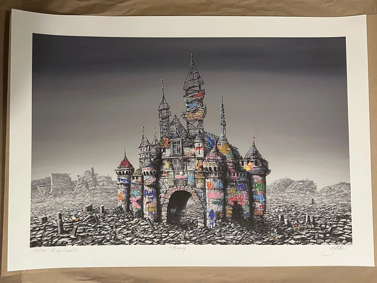 Roamcouch - Signature Fine Art